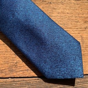 The Tie Bar Blue Grained Silk Tie